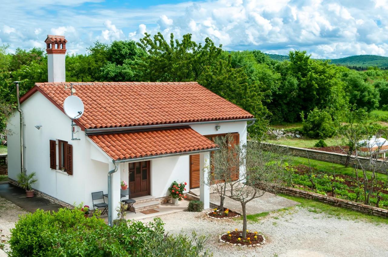 House Ulika Apartment Bale Exterior photo